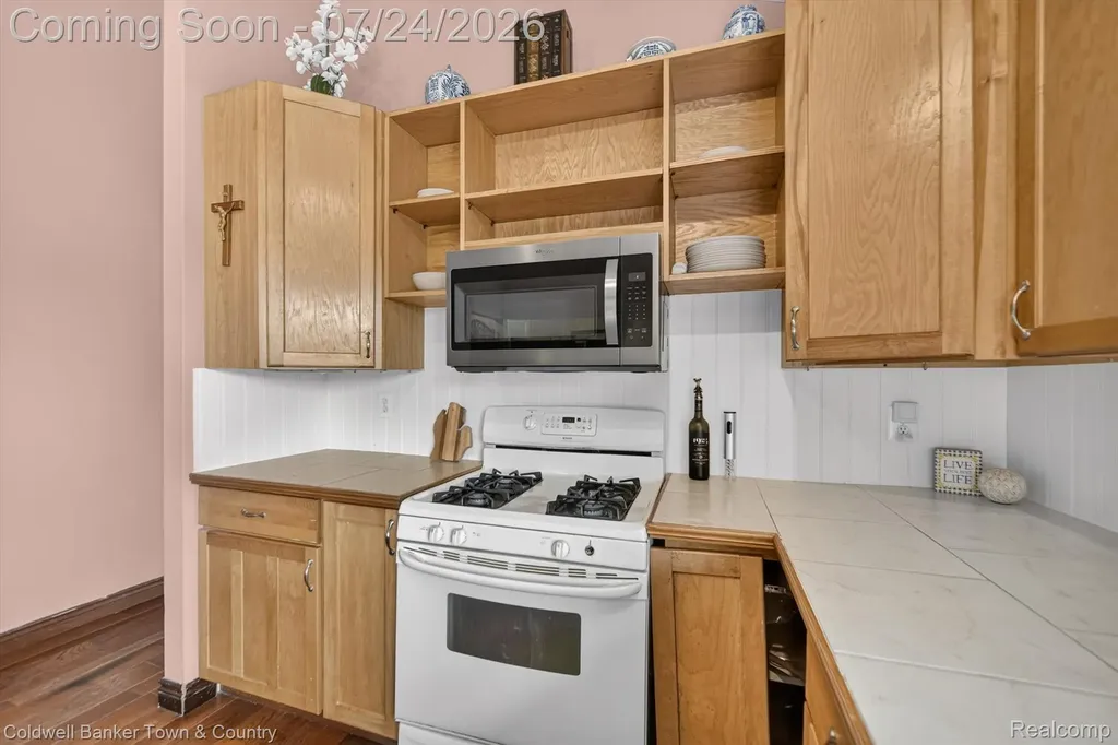 8175 Farley Road Putnam Township MI 48169