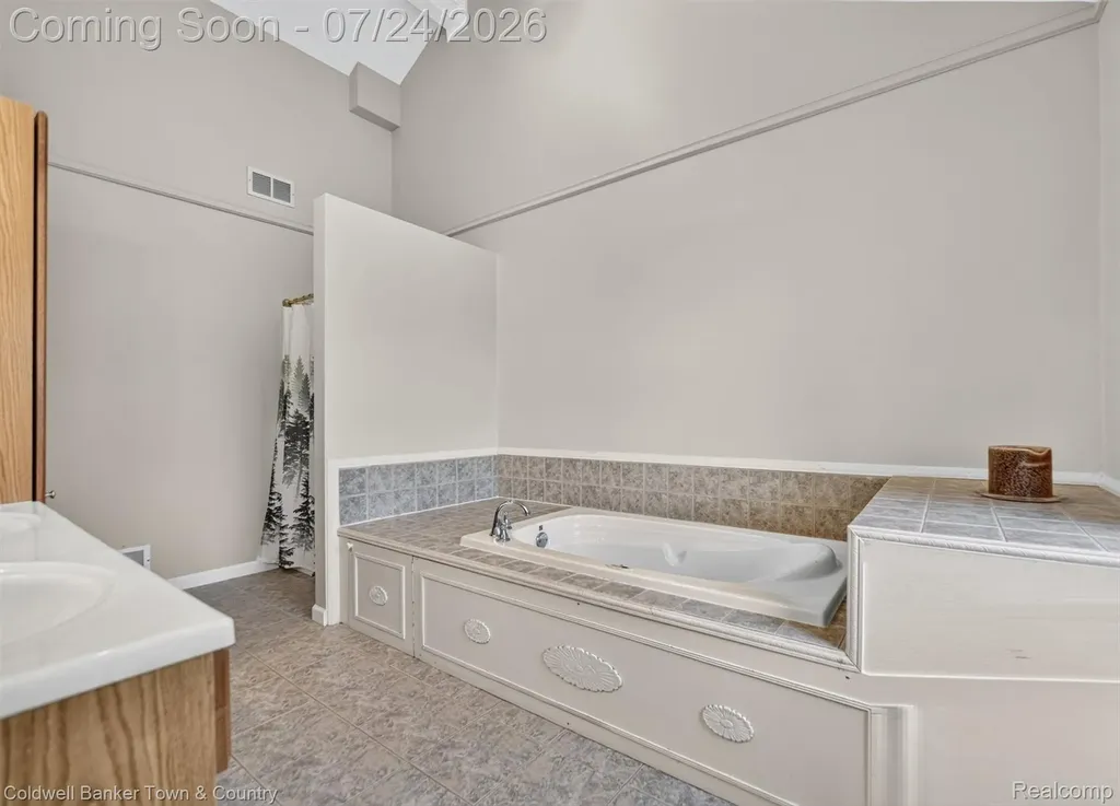 8175 Farley Road Putnam Township MI 48169