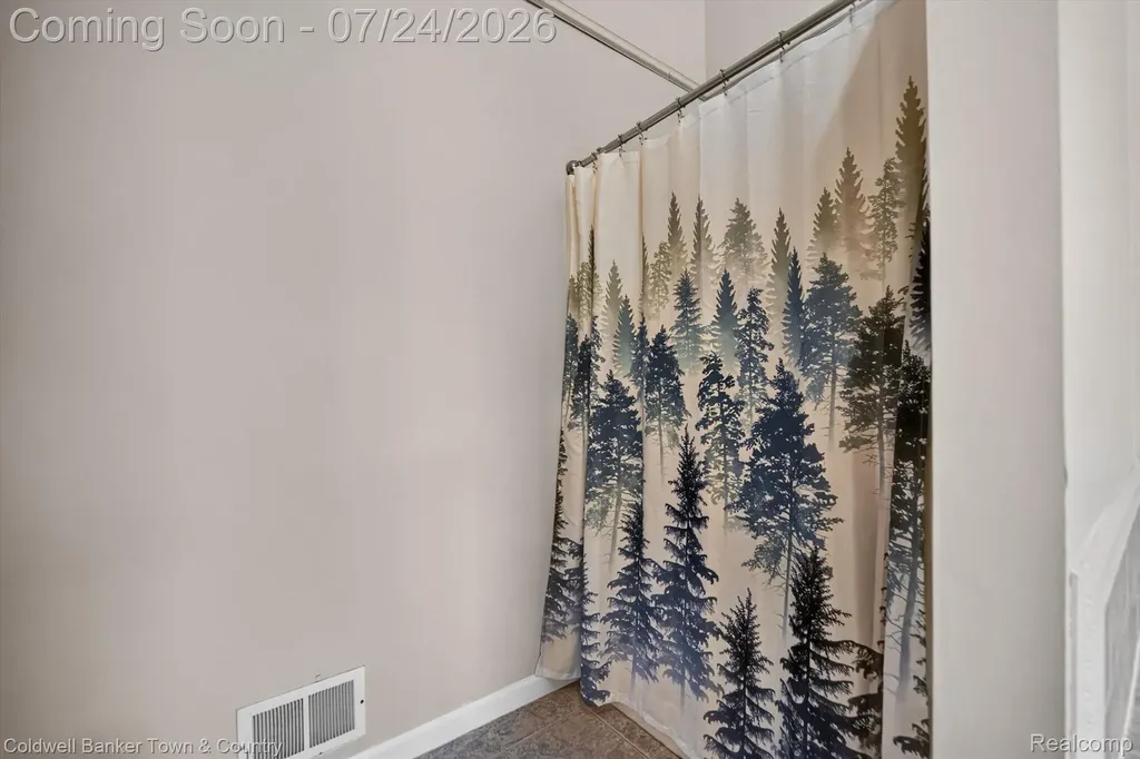 8175 Farley Road Putnam Township MI 48169