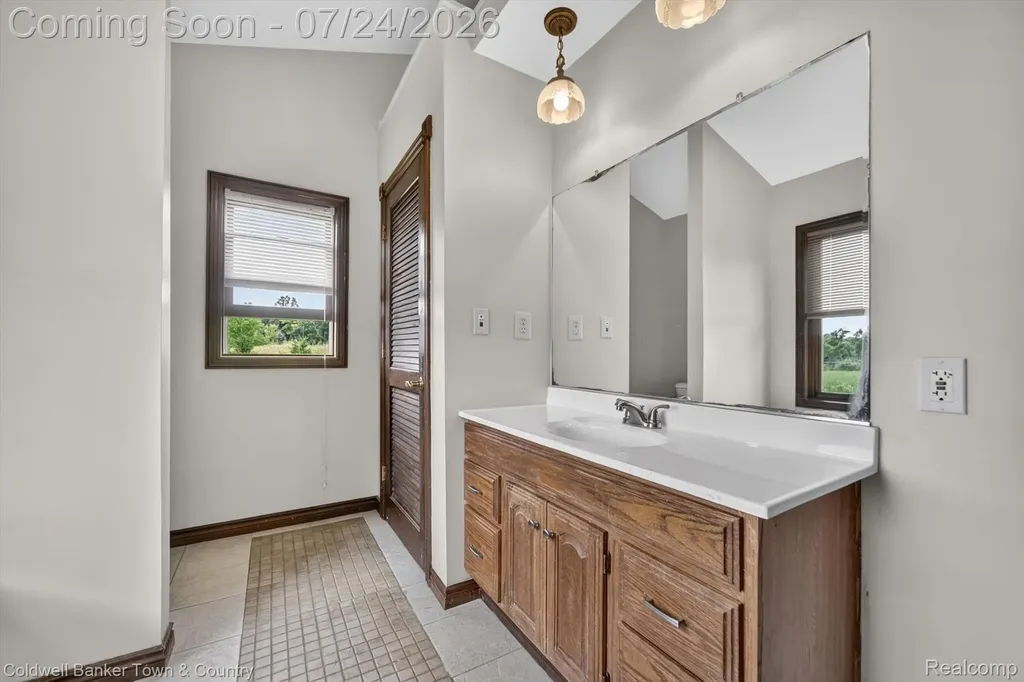 8175 Farley Road Putnam Township MI 48169