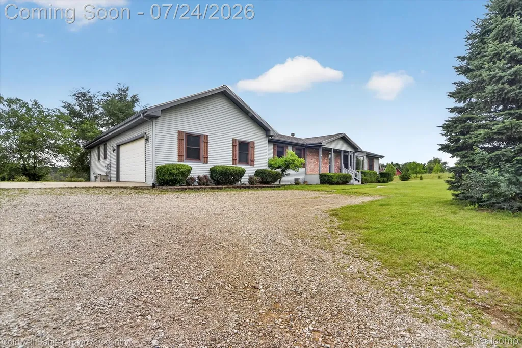 8175 Farley Road Putnam Township MI 48169