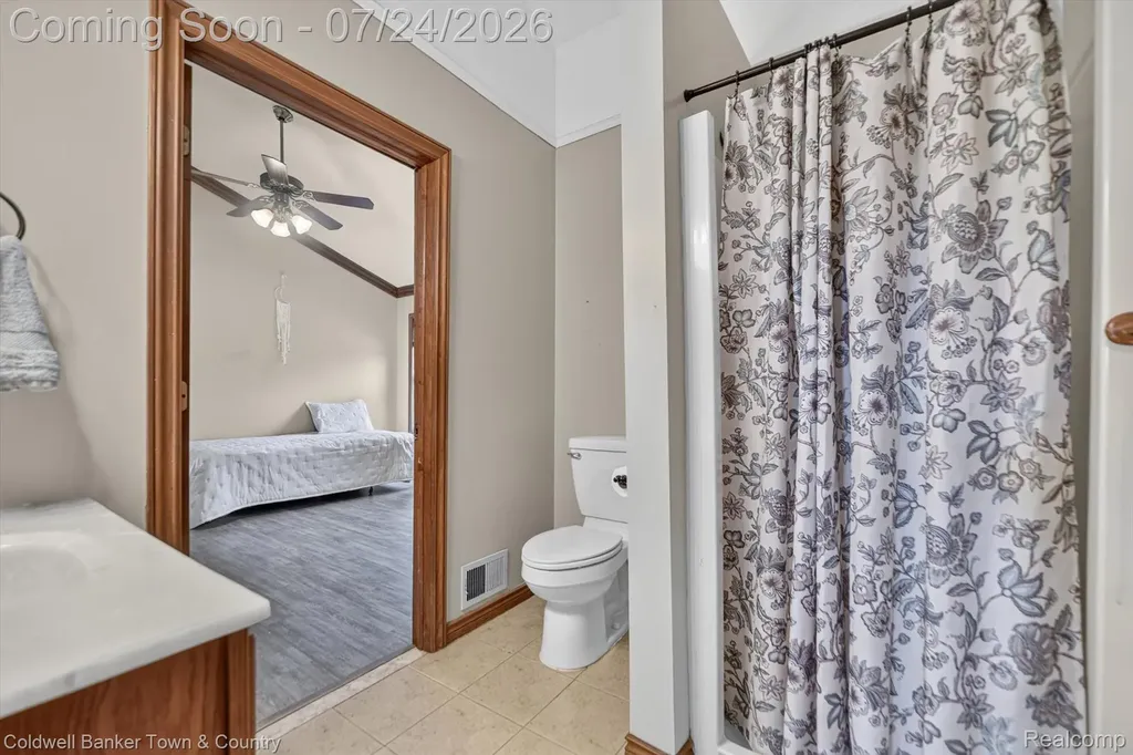 8175 Farley Road Putnam Township MI 48169