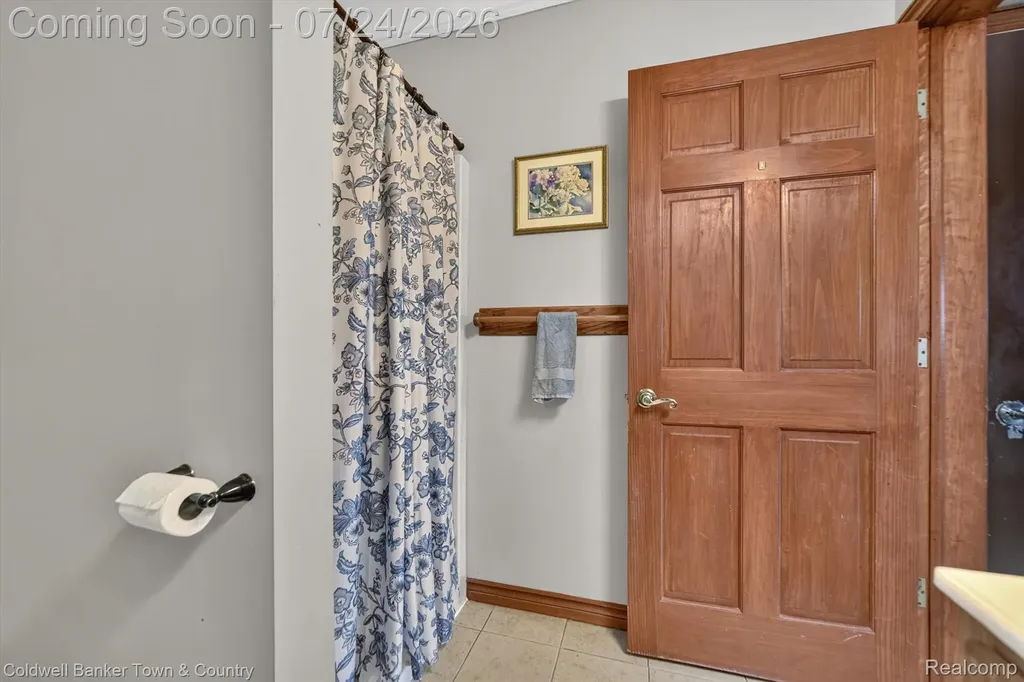 8175 Farley Road Putnam Township MI 48169