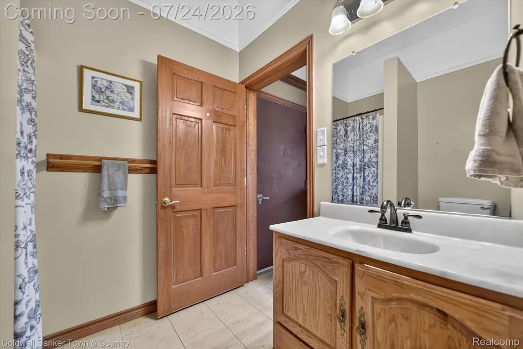 8175 Farley Road Putnam Township MI 48169