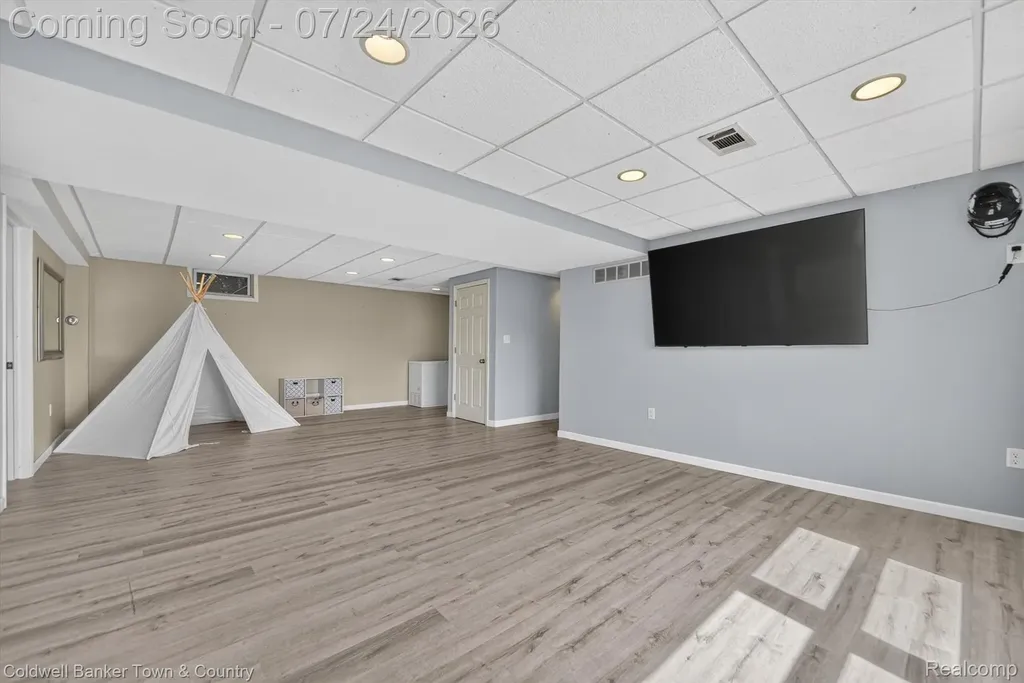 8175 Farley Road Putnam Township MI 48169