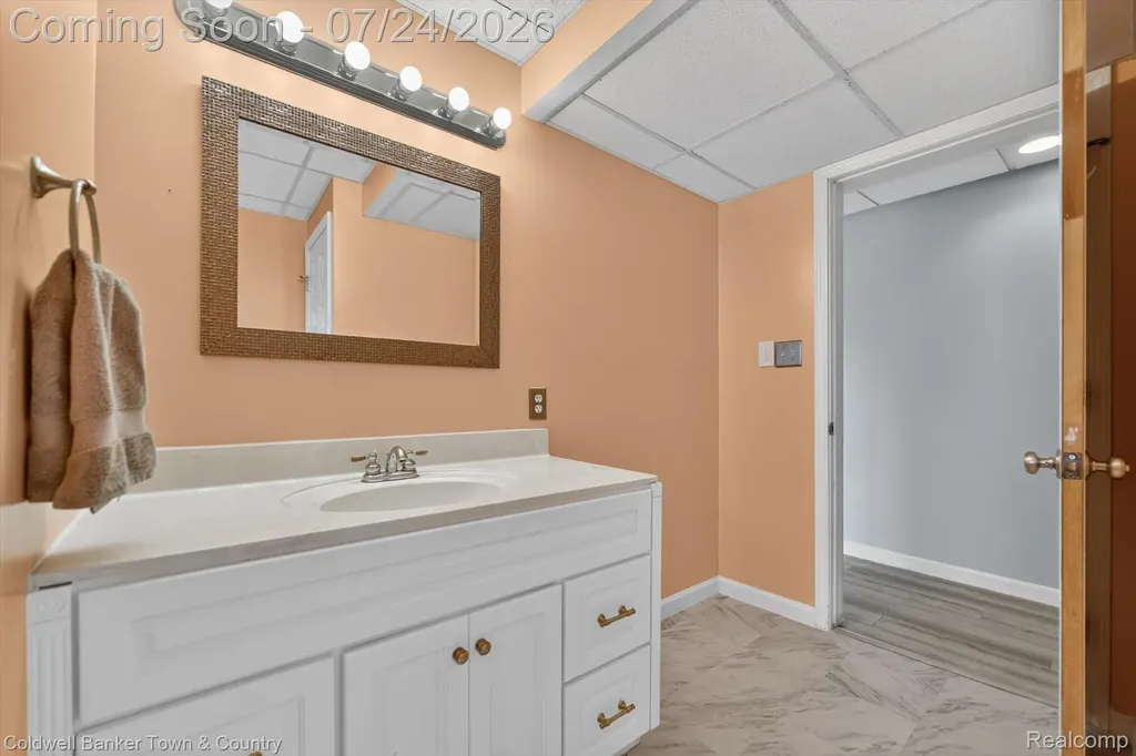 8175 Farley Road Putnam Township MI 48169