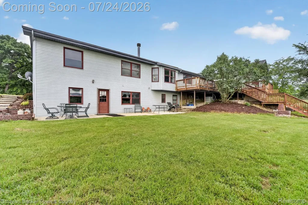 8175 Farley Road Putnam Township MI 48169