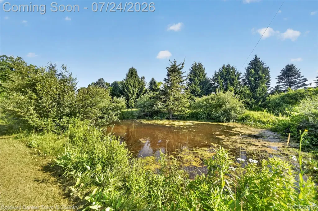 8175 Farley Road Putnam Township MI 48169