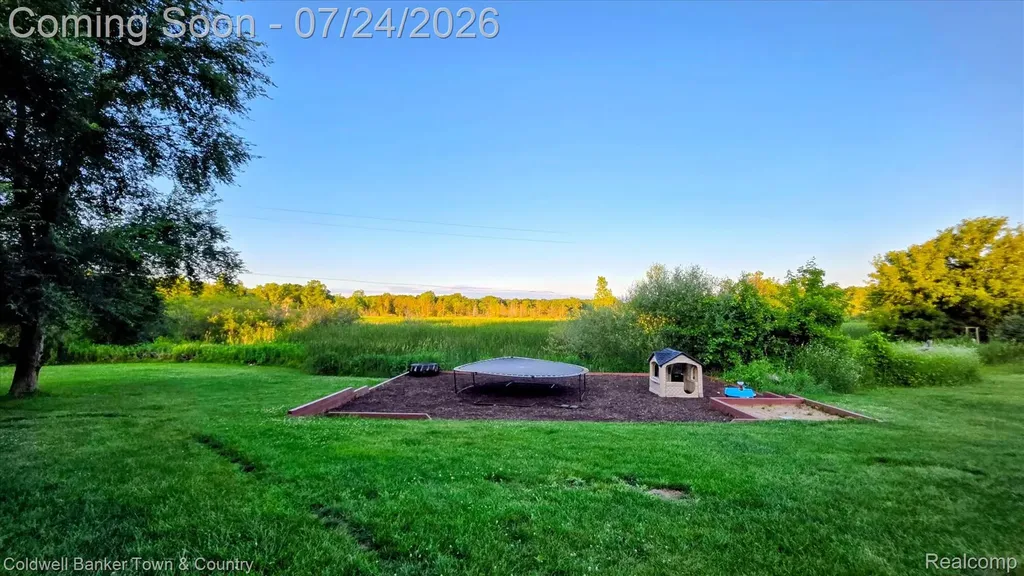 8175 Farley Road Putnam Township MI 48169