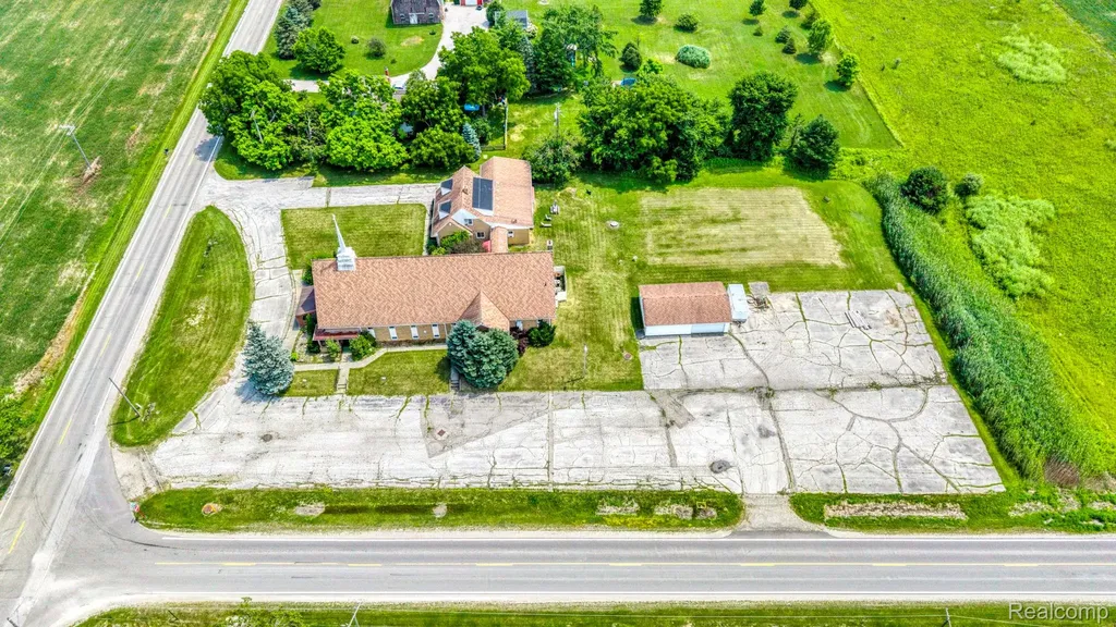 9735 Dolan Road Columbus Township MI 48063