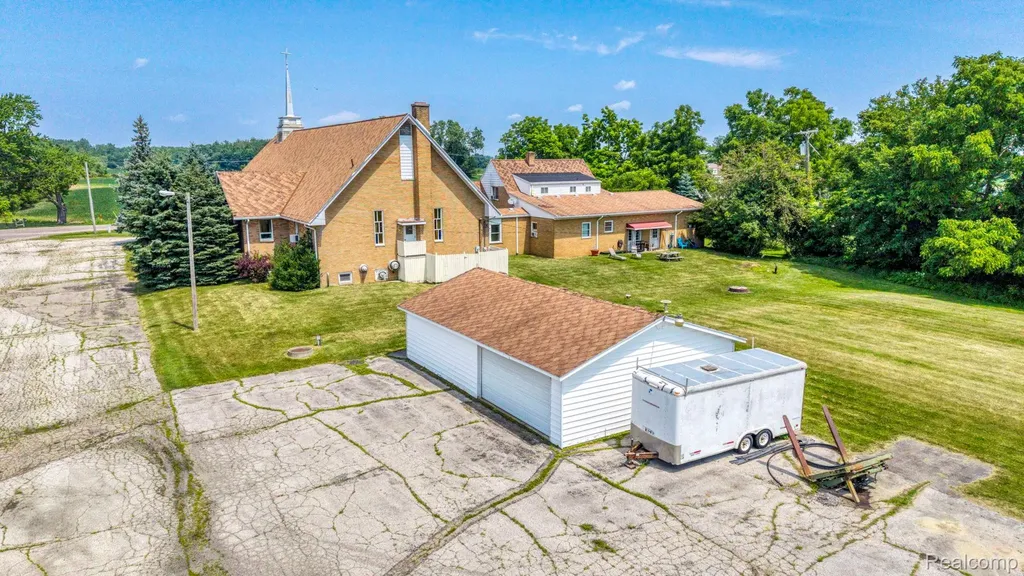 9735 Dolan Road Columbus Township MI 48063