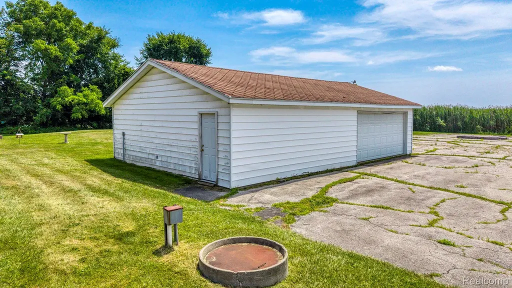 9735 Dolan Road Columbus Township MI 48063