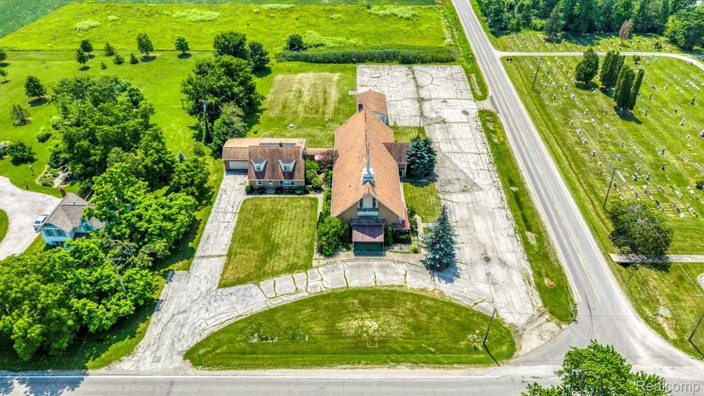 9735 Dolan Road Columbus Township MI 48063