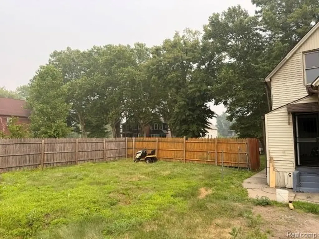 3671 Zender Place Detroit City MI 48207
