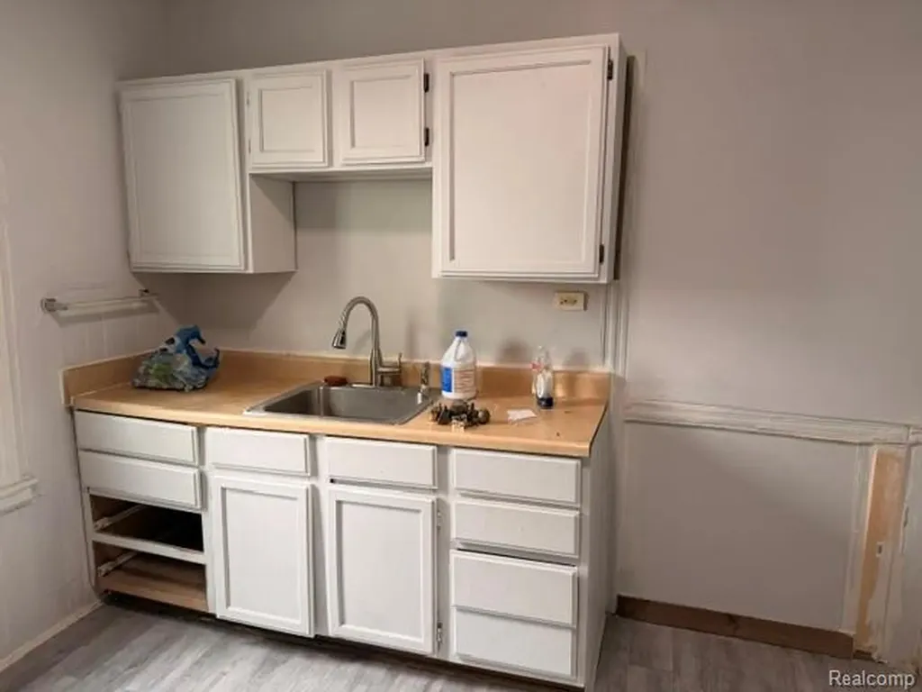 3671 Zender Place Detroit City MI 48207