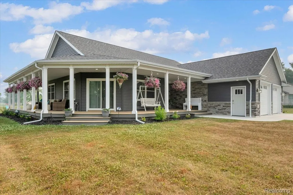 271 E Harrington Road Lexington Township MI 48422