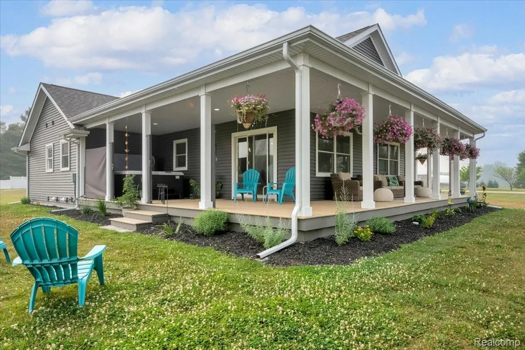 271 E Harrington Road Lexington Township MI 48422
