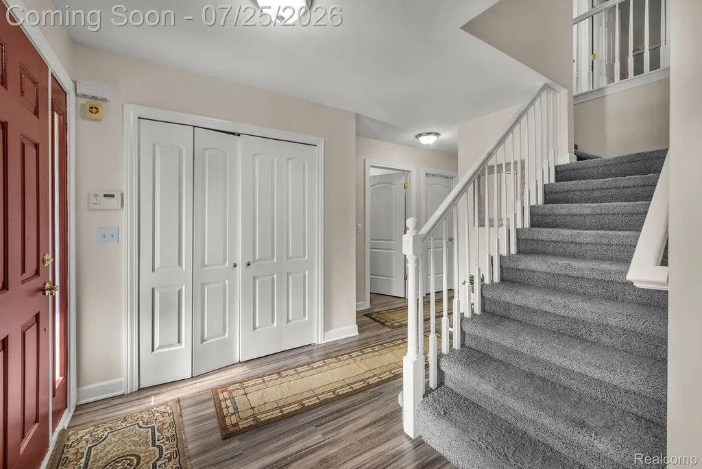 26923 Pepperwood Drive Woodhaven City MI 48183