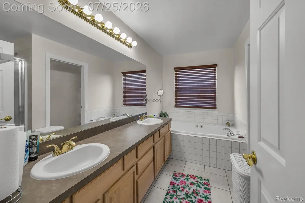 26923 Pepperwood Drive Woodhaven City MI 48183