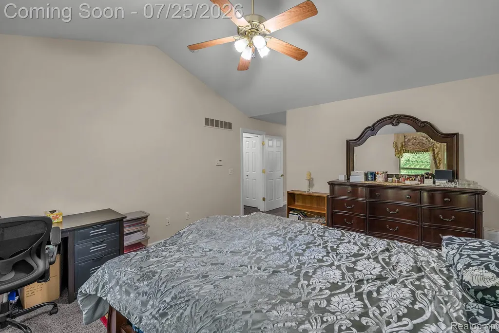 26923 Pepperwood Drive Woodhaven City MI 48183