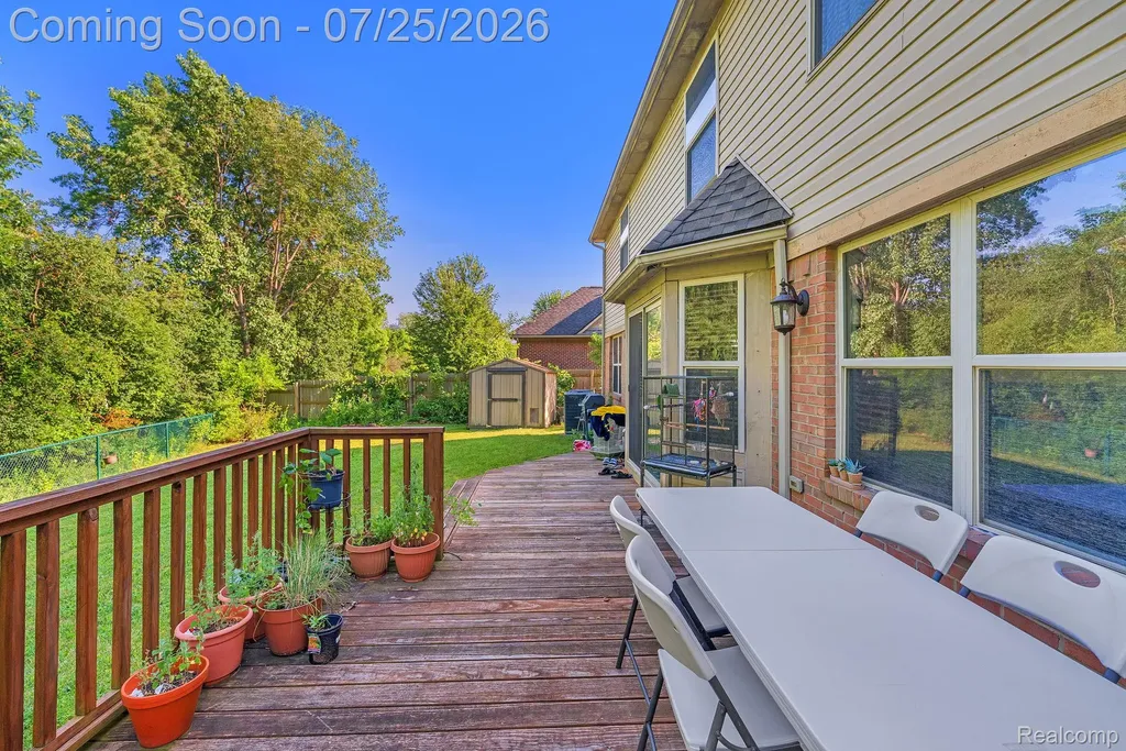 26923 Pepperwood Drive Woodhaven City MI 48183