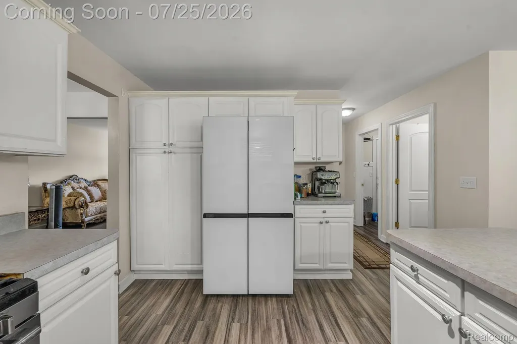 26923 Pepperwood Drive Woodhaven City MI 48183