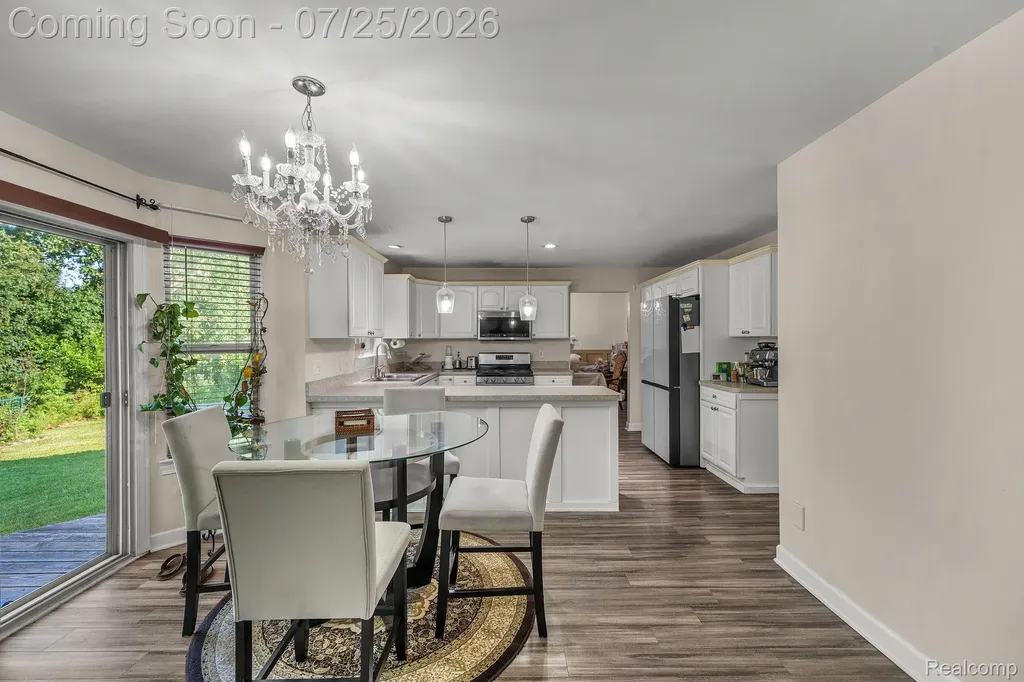 26923 Pepperwood Drive Woodhaven City MI 48183