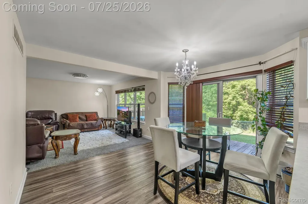 26923 Pepperwood Drive Woodhaven City MI 48183