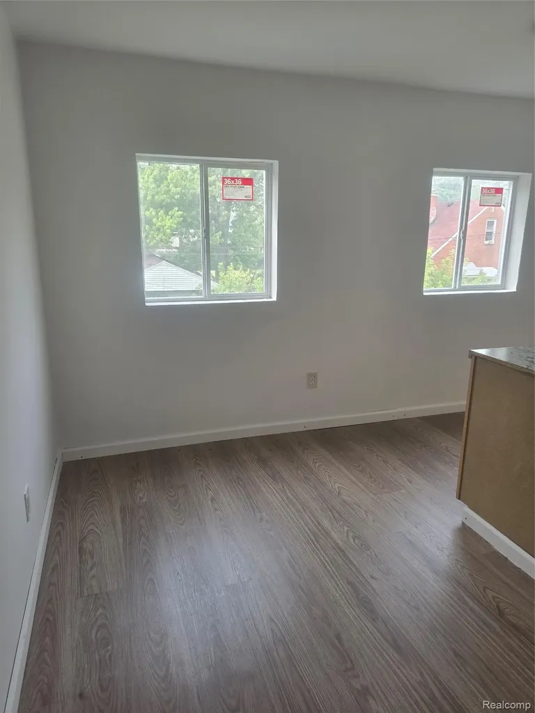 6027 Charles Street Detroit City MI 48212