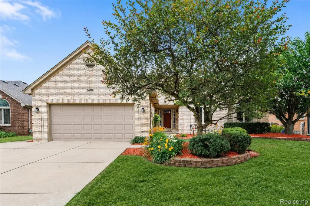 54798 Jack Drive Macomb Township MI 48042