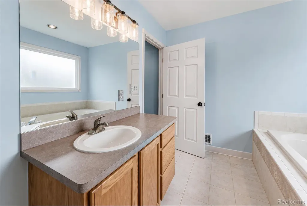 54798 Jack Drive Macomb Township MI 48042