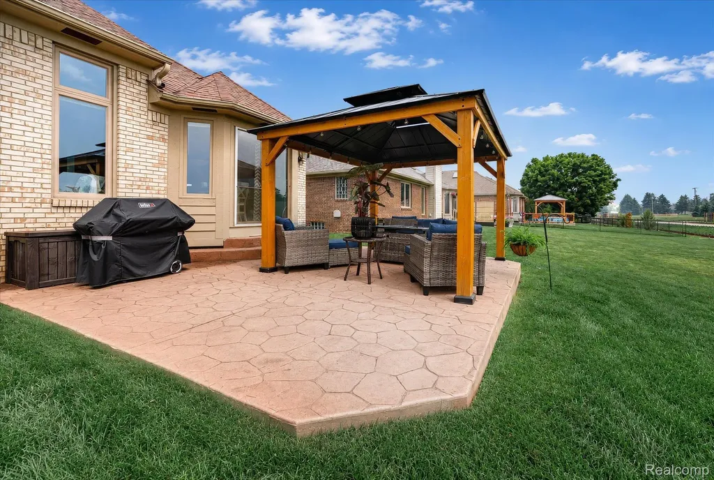 54798 Jack Drive Macomb Township MI 48042