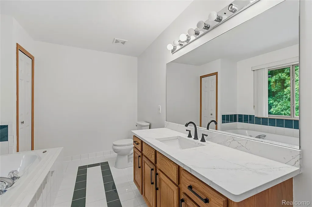 48053 Mill Creek Court Chesterfield Township MI 48047