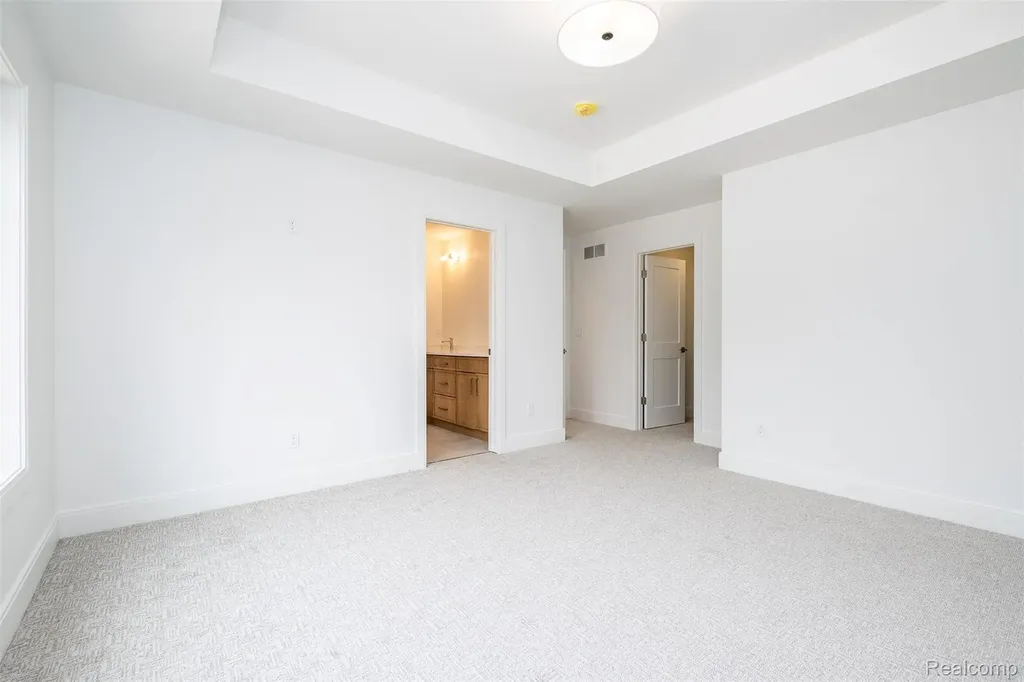 3532 Linwood Ave Avenue Royal Oak City MI 48073