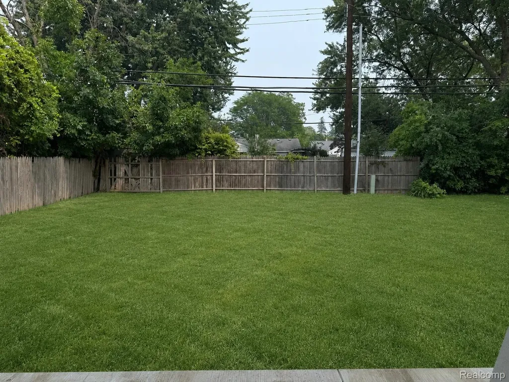 3532 Linwood Ave Avenue Royal Oak City MI 48073