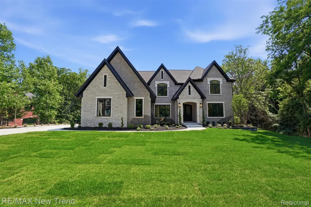 28943 Wintergreen Farmington Hills City MI 48331