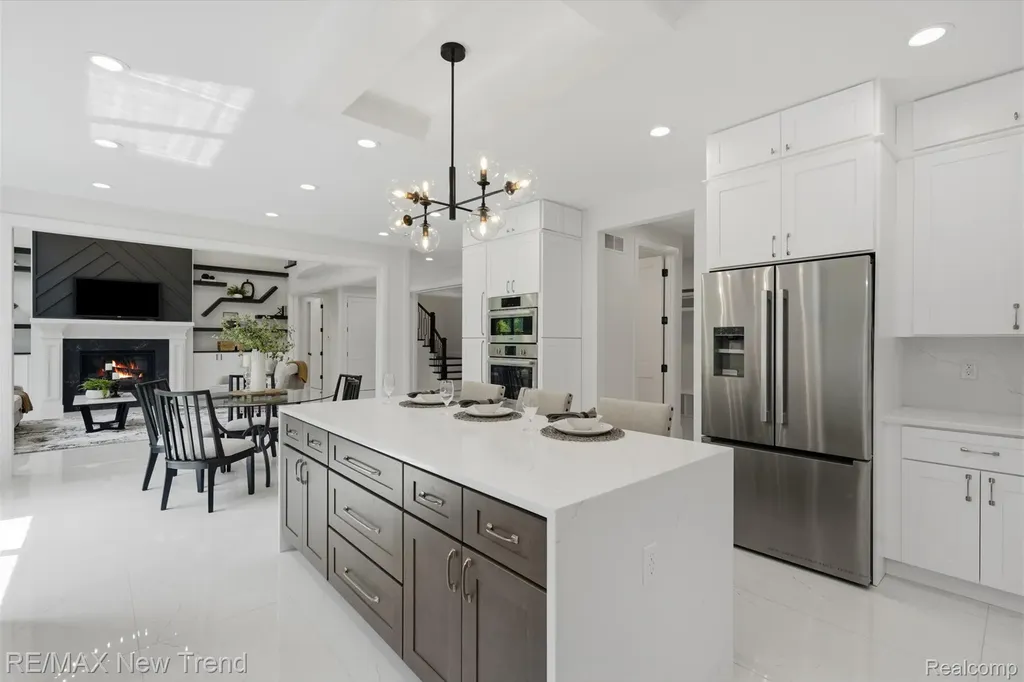 28943 Wintergreen Farmington Hills City MI 48331