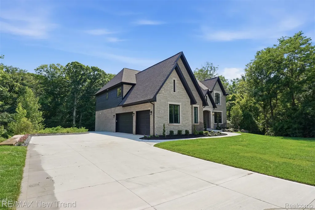 28943 Wintergreen Farmington Hills City MI 48331