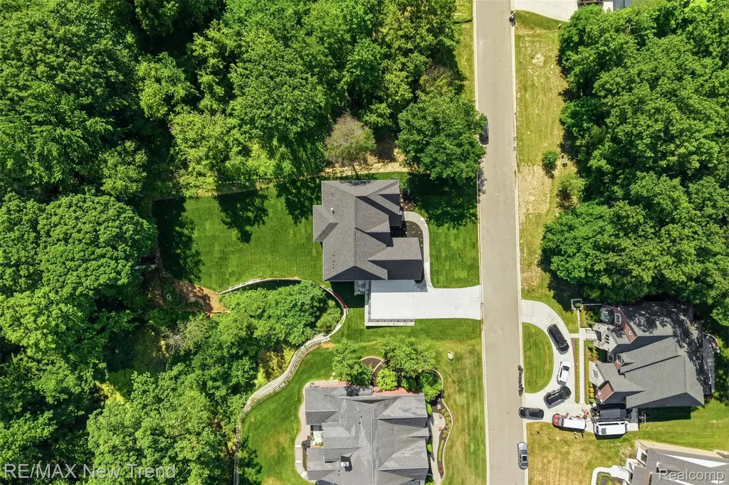 28943 Wintergreen Farmington Hills City MI 48331