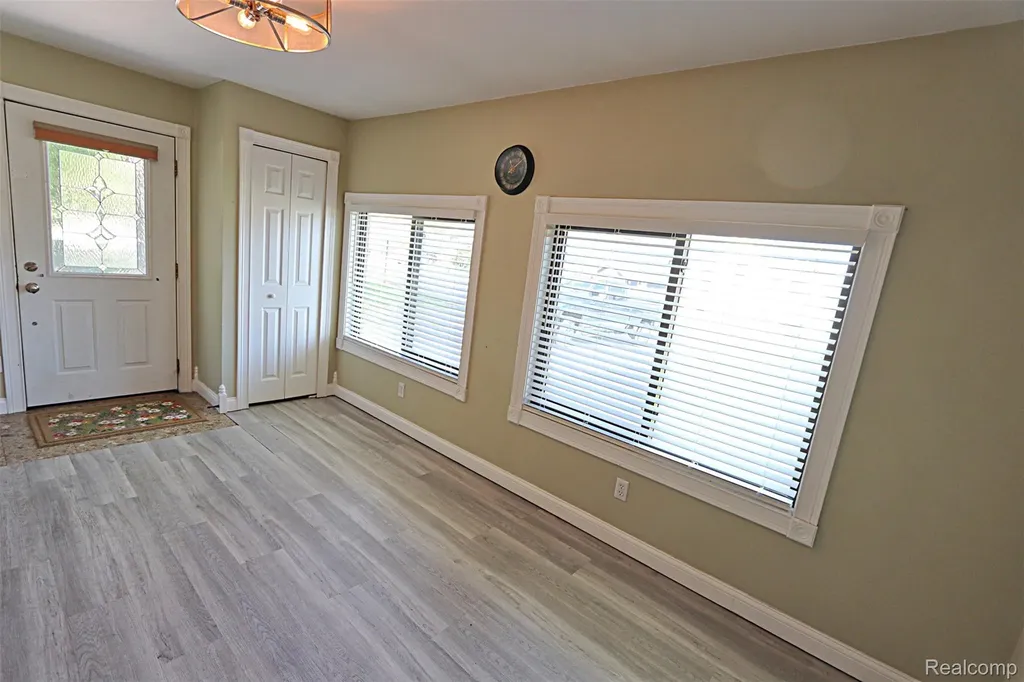 412 E Shore Drive Northfield Township MI 48189