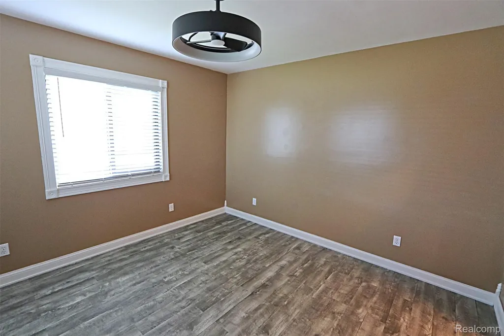 412 E Shore Drive Northfield Township MI 48189