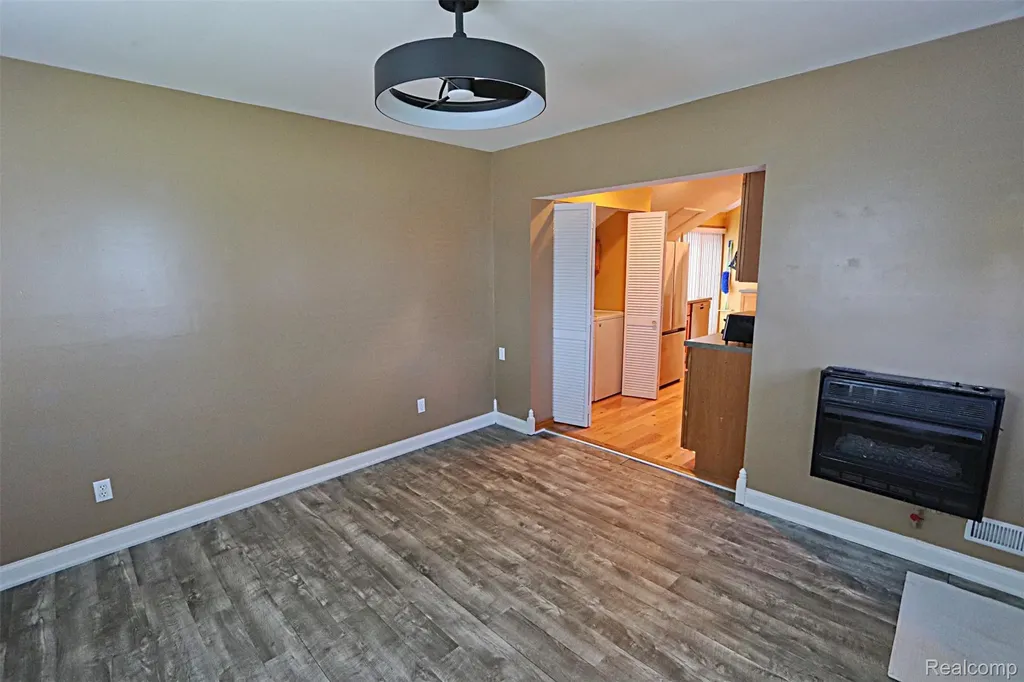 412 E Shore Drive Northfield Township MI 48189