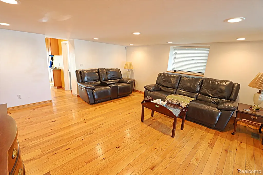 412 E Shore Drive Northfield Township MI 48189