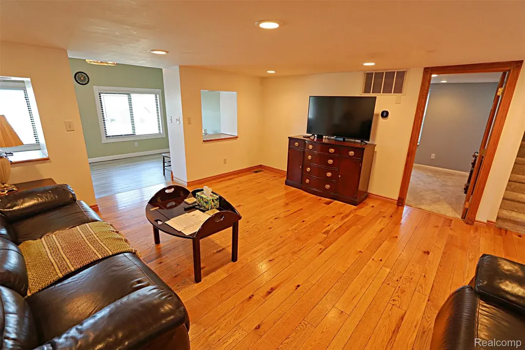 412 E Shore Drive Northfield Township MI 48189