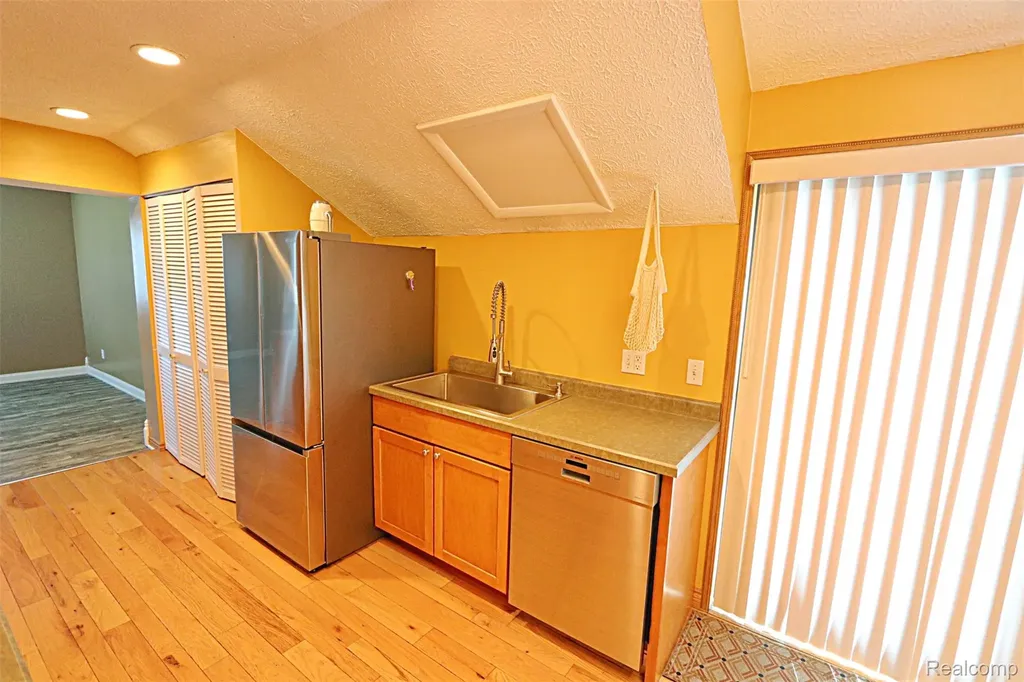 412 E Shore Drive Northfield Township MI 48189
