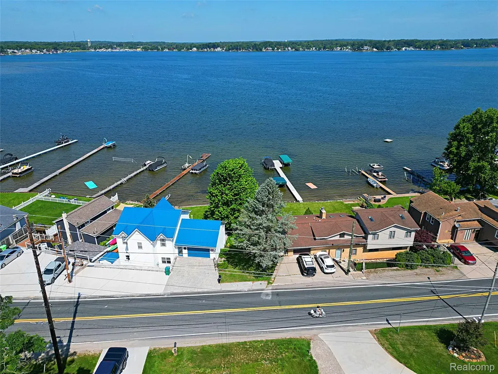 412 E Shore Drive Northfield Township MI 48189