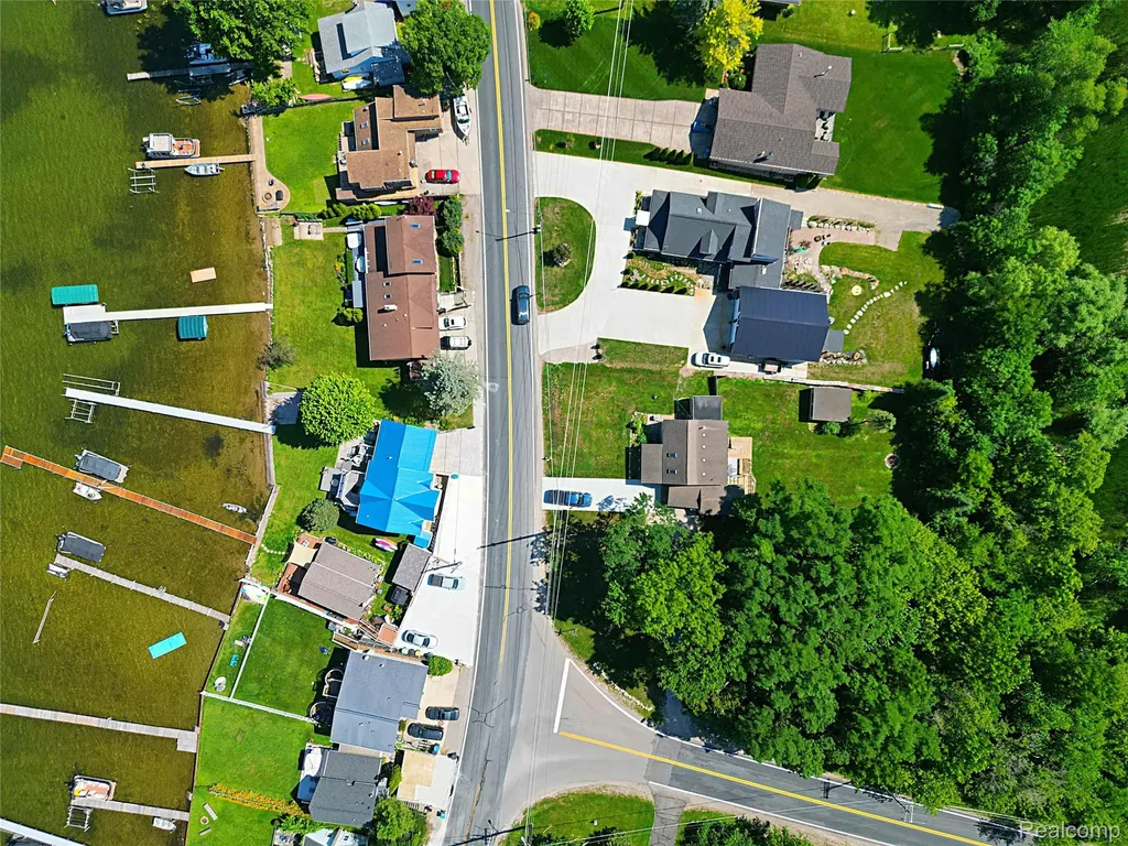 412 E Shore Drive Northfield Township MI 48189