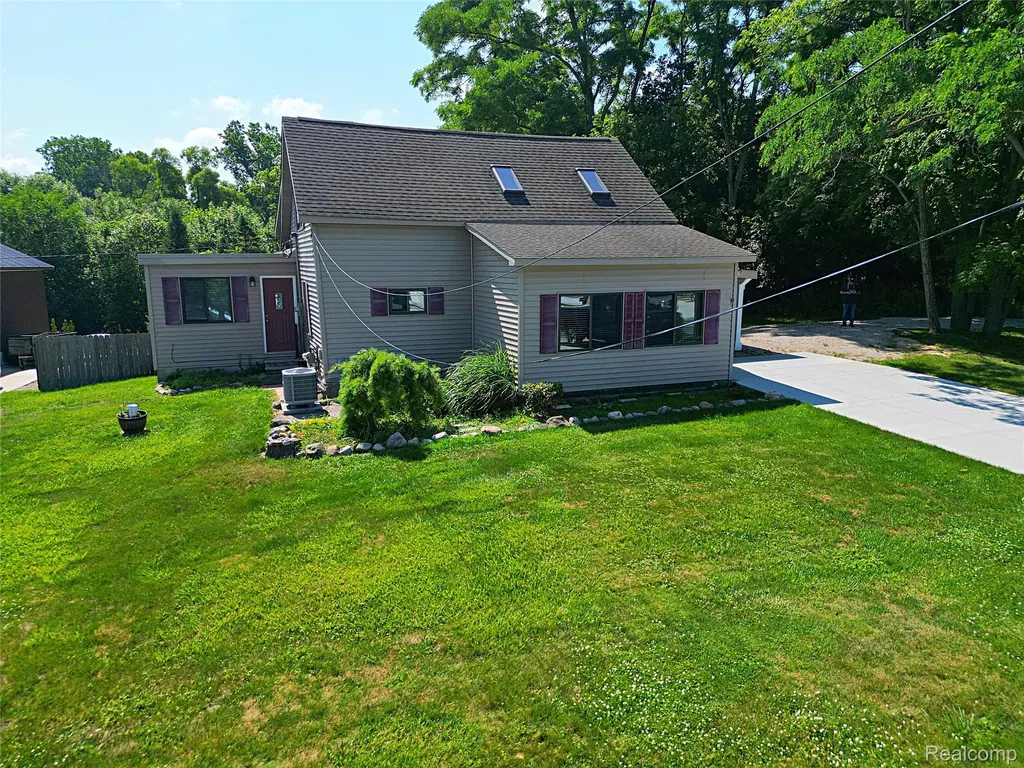 412 E Shore Drive Northfield Township MI 48189