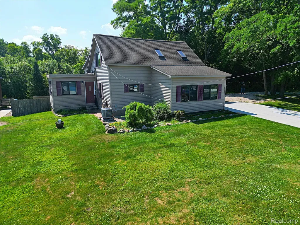 412 E Shore Drive Northfield Township MI 48189