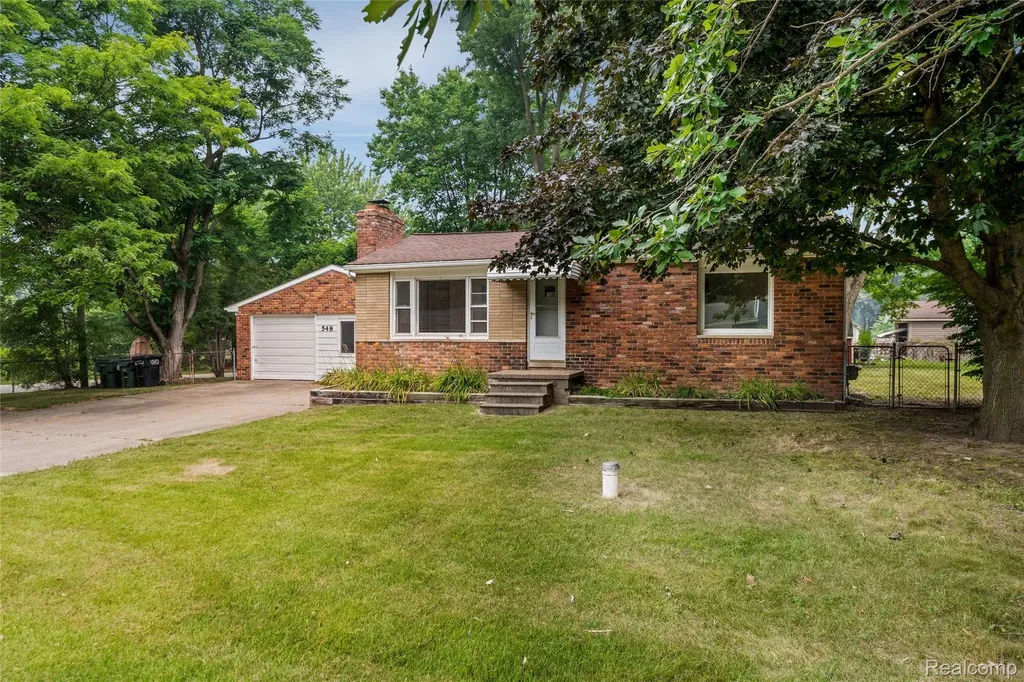 548 Oakland Street Orion Charter Township MI 48362